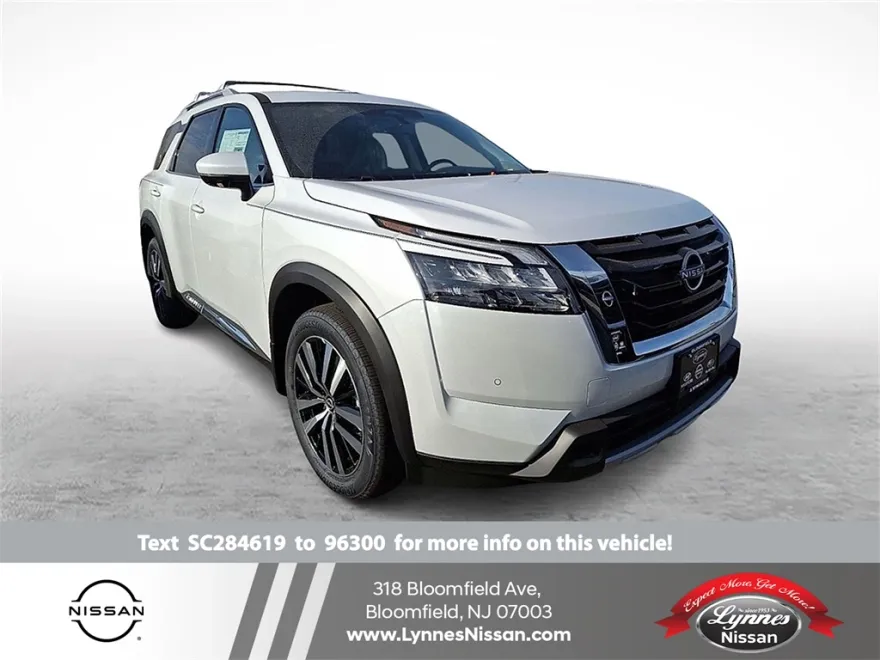 2025 Nissan Pathfinder Platinum photo 1