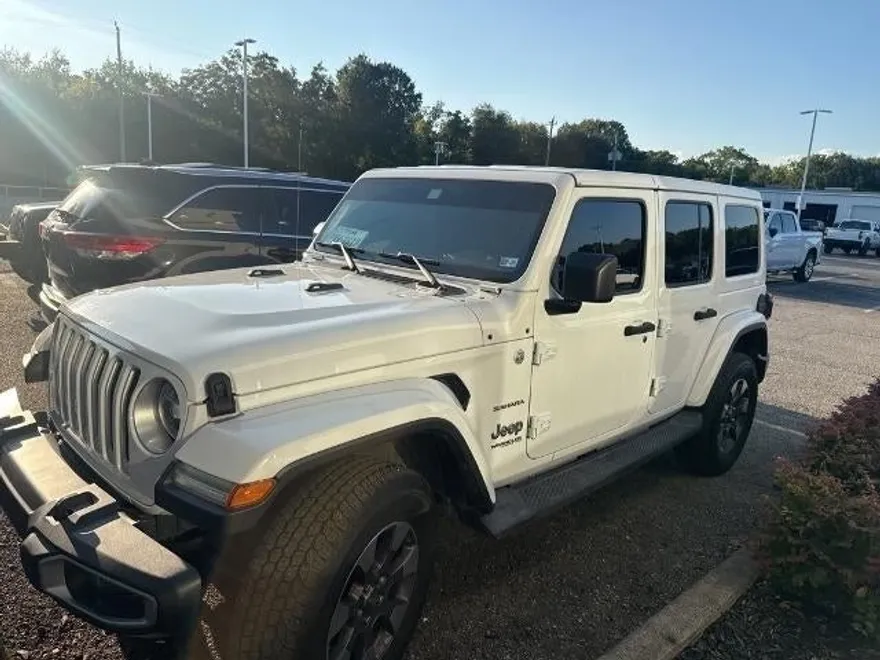 2018 Jeep Wrangler Unlimited Sahara photo 1