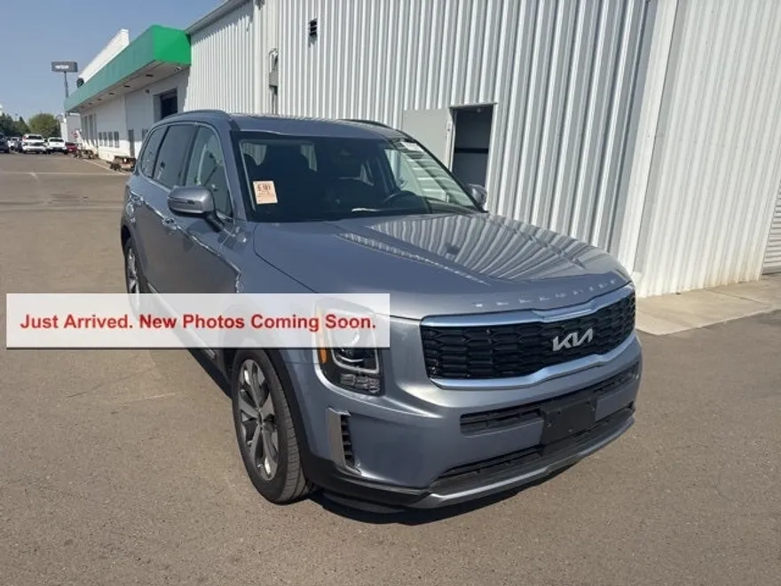 2022 Kia Telluride S photo 1