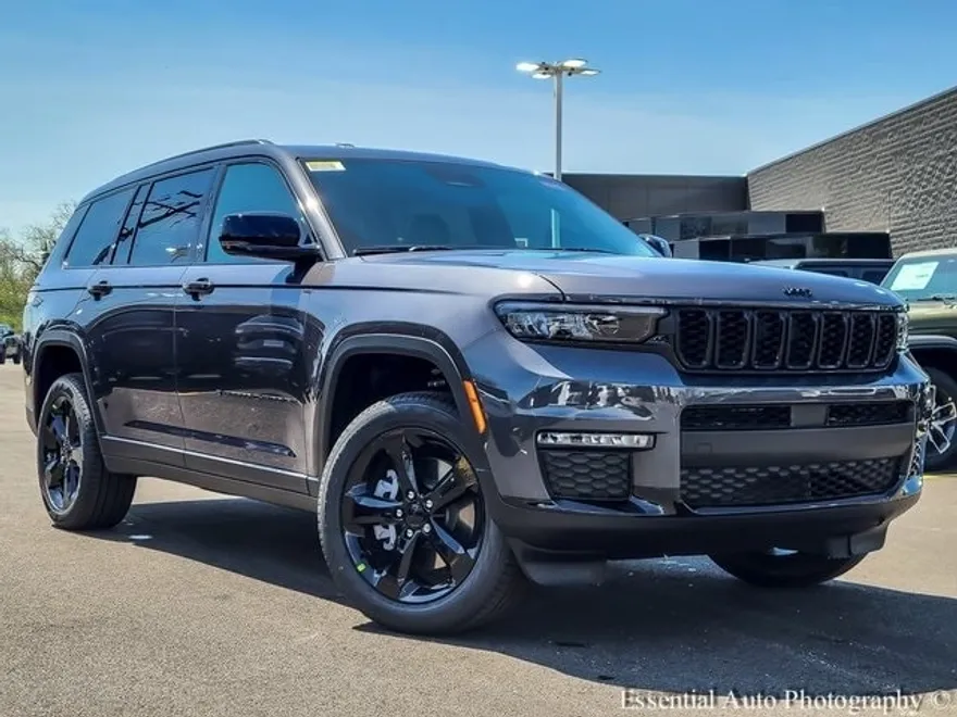 2025 Jeep Grand Cherokee L photo 1