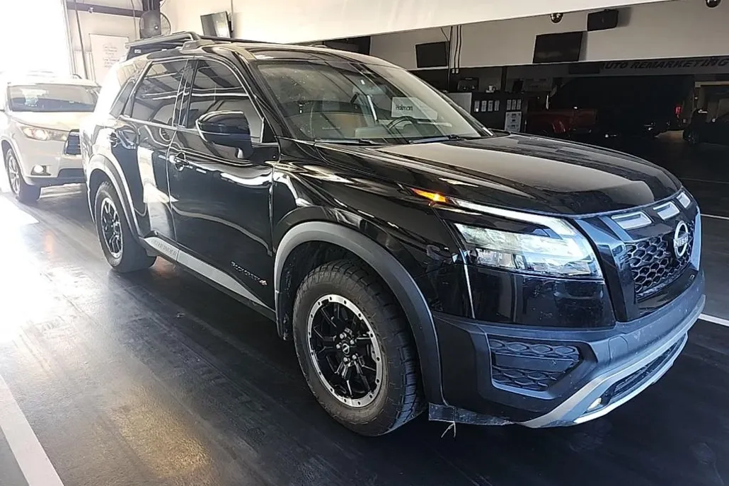 2023 Nissan Pathfinder Rock Creek photo 1