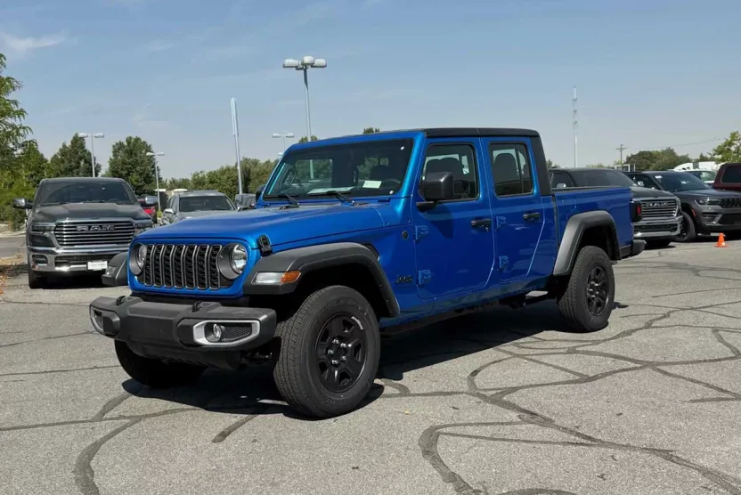 2025 Jeep Gladiator Sport photo 1