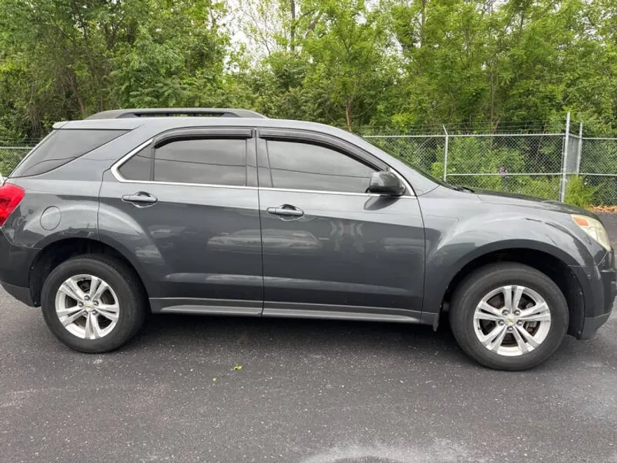 2011 Chevrolet Equinox photo 1