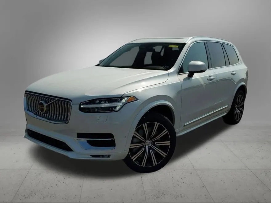 2025 Volvo XC90 Plus AWD photo 1