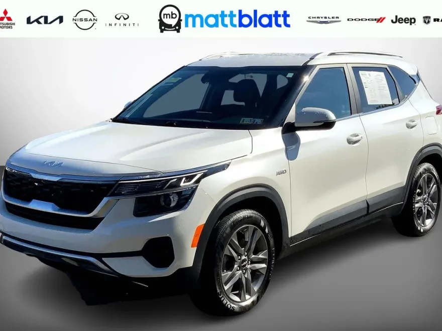 2023 Kia Seltos S photo 1