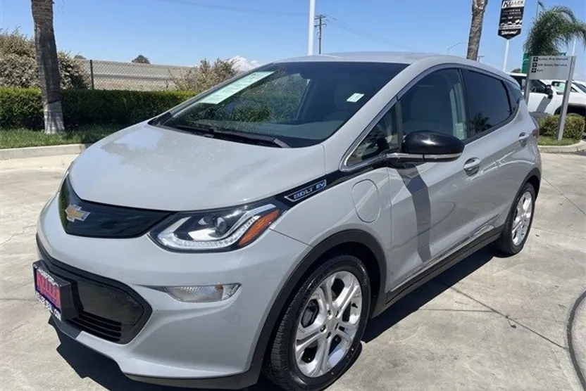 2019 Chevrolet Bolt EV photo 1