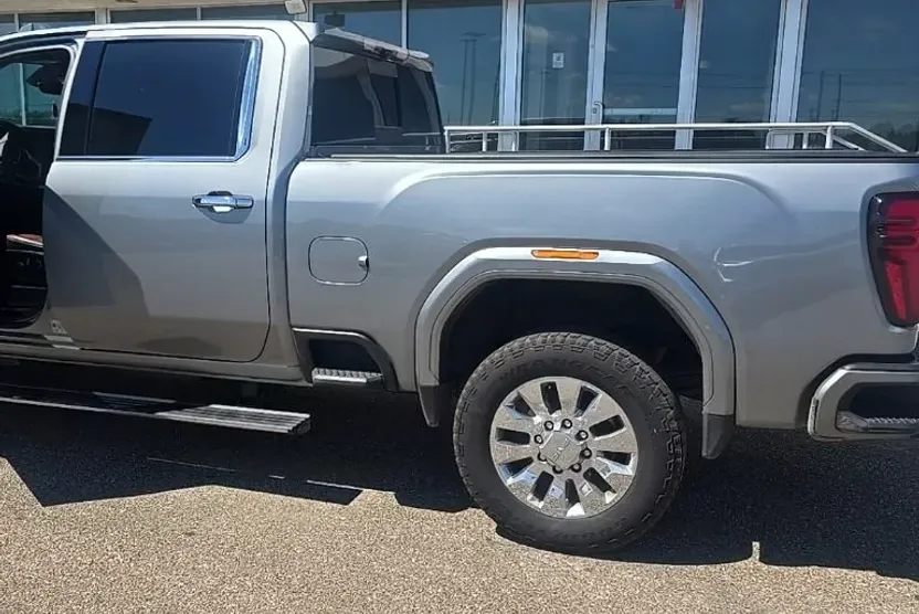 2025 Gmc Sierra 2500 HD Denali Ultimate photo 1
