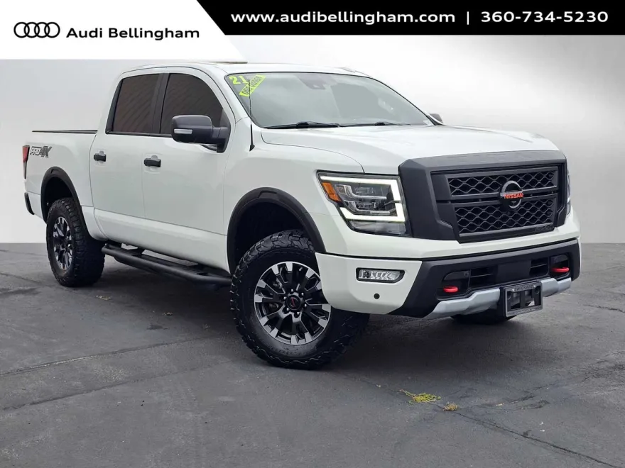 2021 Nissan Titan Crew Cab PRO-4X photo 1