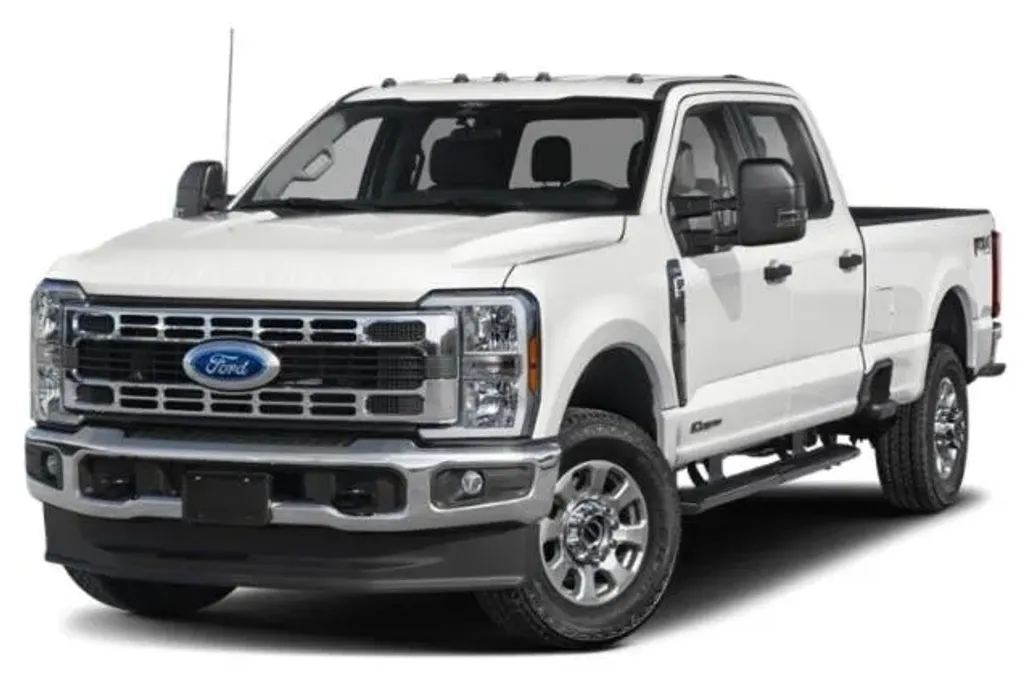 2025 Ford F-350 XLT photo 1