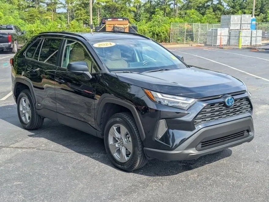2024 Toyota RAV4 Hybrid LE photo 1
