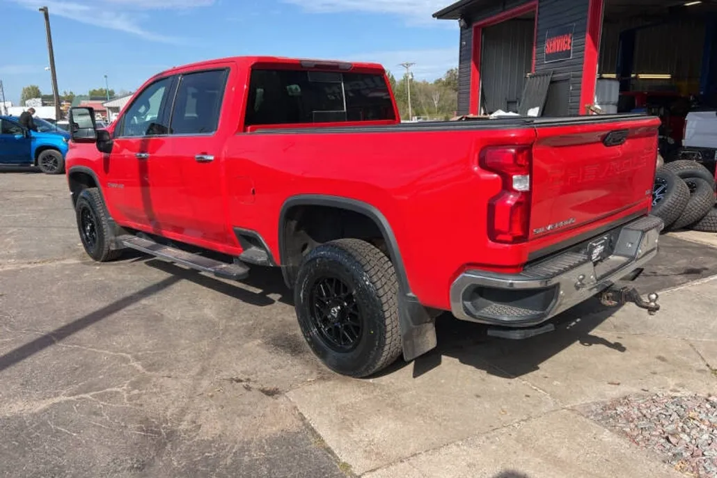 2022 Chevrolet Silverado 2500HD LTZ photo 1