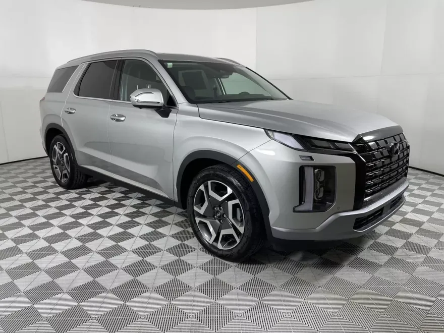 2024 Hyundai Palisade Limited photo 1