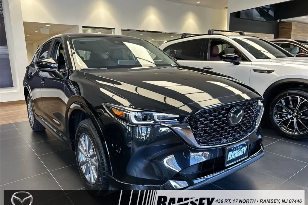 2025 Mazda CX-5 Select photo 1