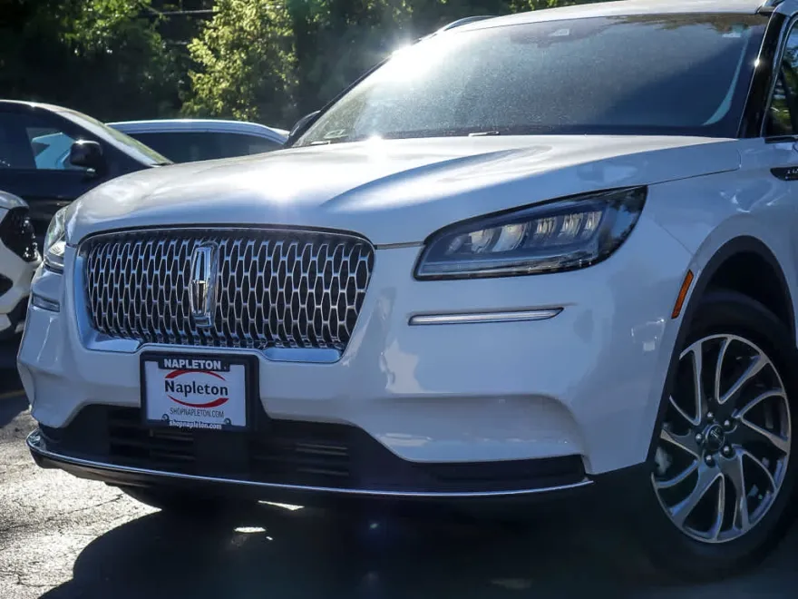 2021 Lincoln Corsair Standard photo 1