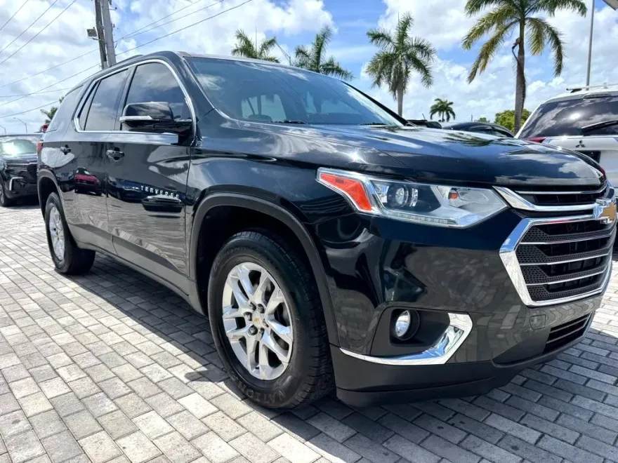 2019 Chevrolet Traverse Cloth 1LT photo 1