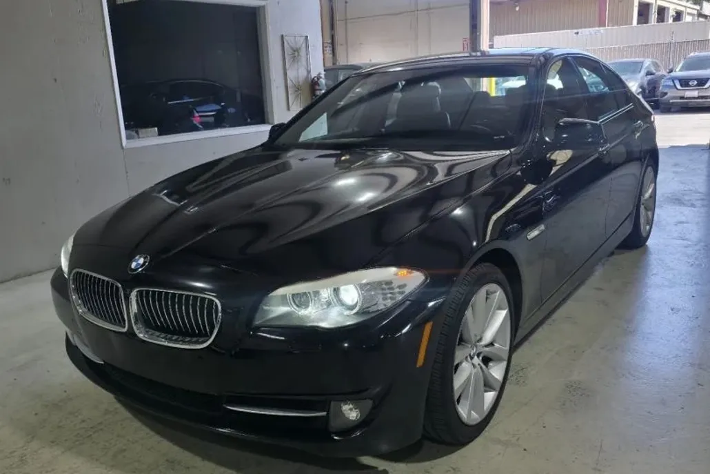 2012 Bmw 535i 5-Series photo 1