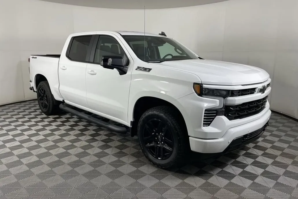 2025 Chevrolet Silverado 1500 RST photo 1