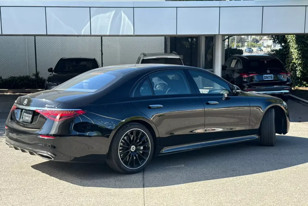 2023 Mercedes Benz S 580 4MATIC photo 1
