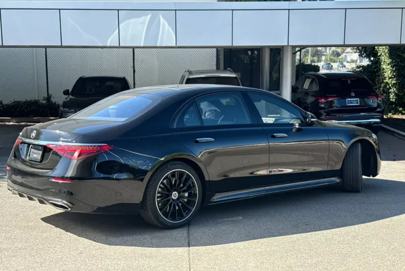 2023 Mercedes Benz S 580 4MATIC photo 1