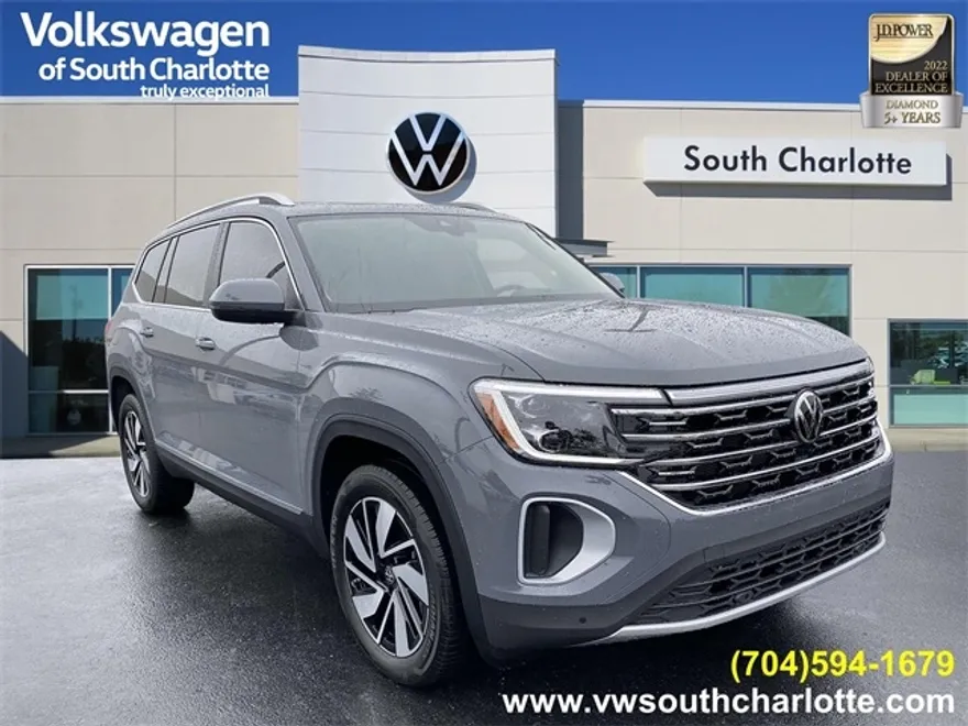 2025 Volkswagen Atlas SEL photo 1