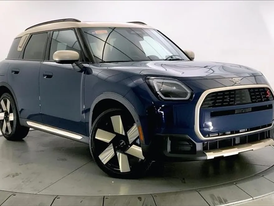 2025 Mini Countryman S ALL4 Iconic photo 1
