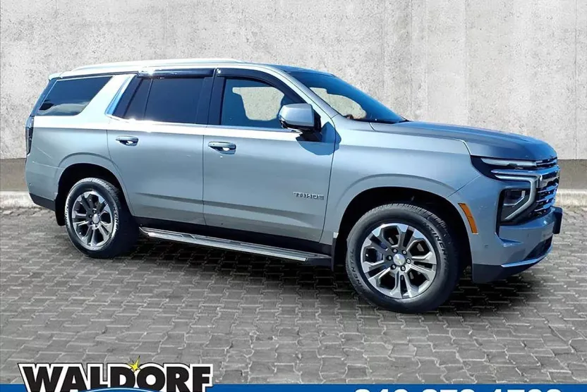 2025 Chevrolet Tahoe LT photo 1