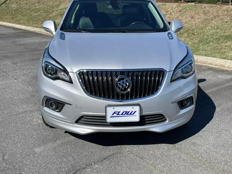 2017 Buick Envision Essence photo 1