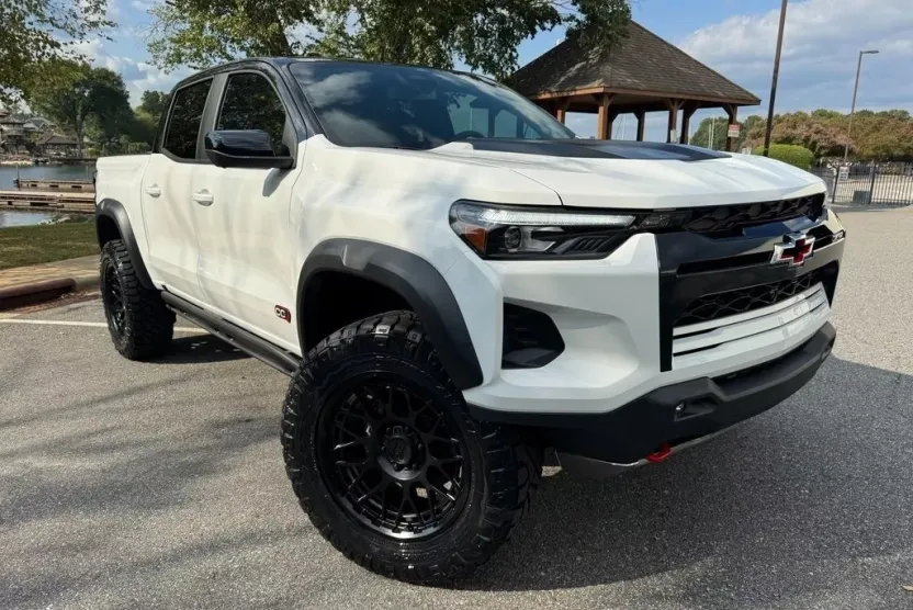 2026 Chevrolet Colorado ZR2 photo 1
