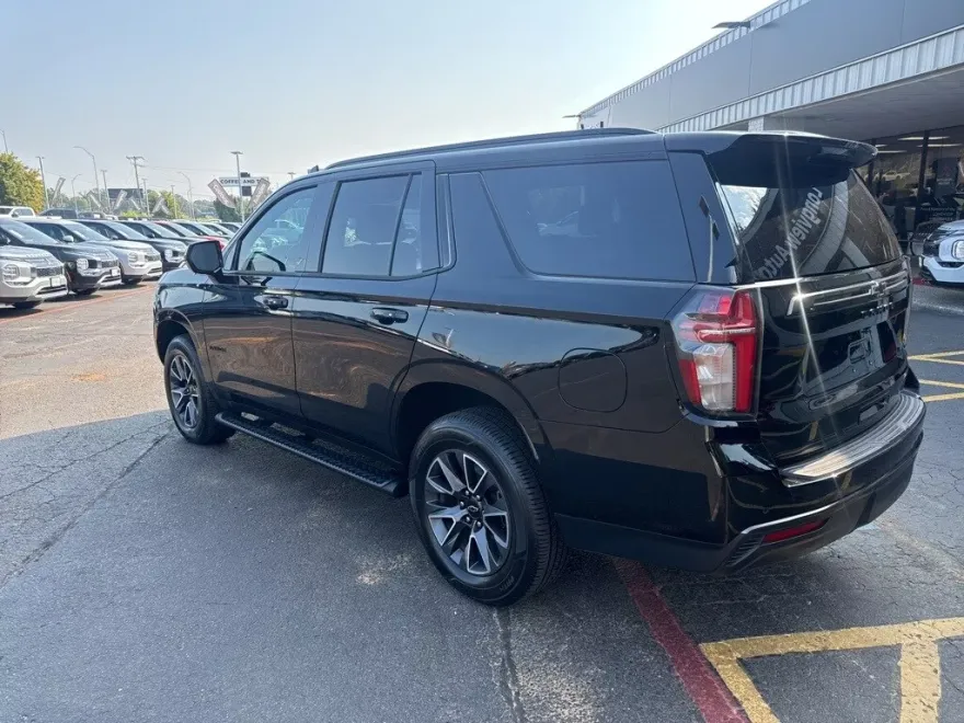 2021 Chevrolet Tahoe Z71 photo 1