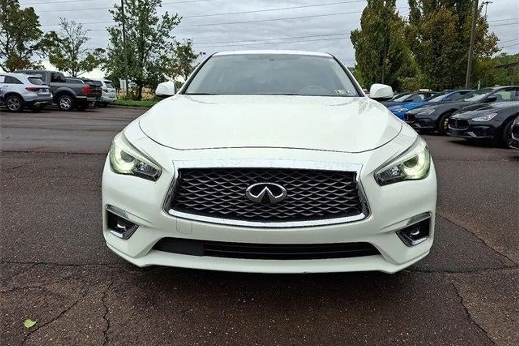 2019 Infiniti Q50 3.0t LUXE AWD photo 1