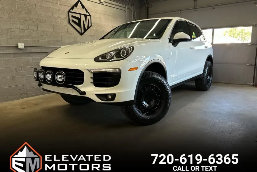 2016 Porsche Cayenne Diesel photo 1