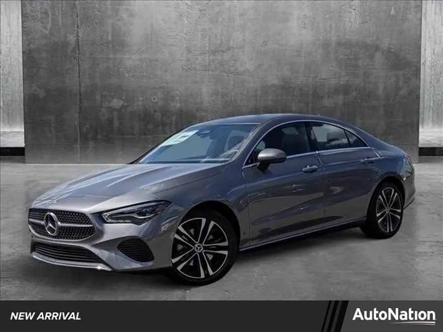 2025 Mercedes Benz CLA 250 4MATIC photo 1