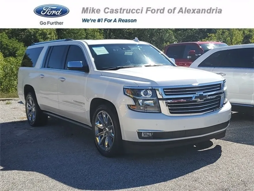2017 Chevrolet Suburban Premier photo 1
