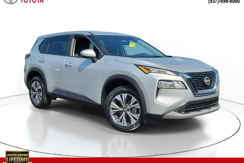 2023 Nissan Rogue SV photo 1