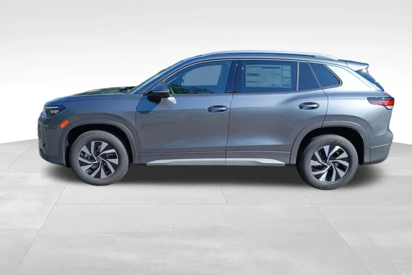 2025 Volkswagen Tiguan S photo 1