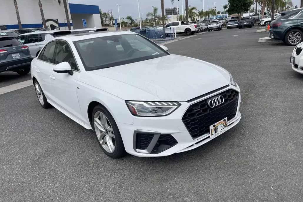 2024 Audi A4 45 S line Premium Plus photo 1