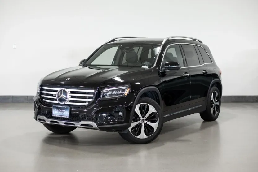 2024 Mercedes Benz GLB 4MATIC 250 photo 1
