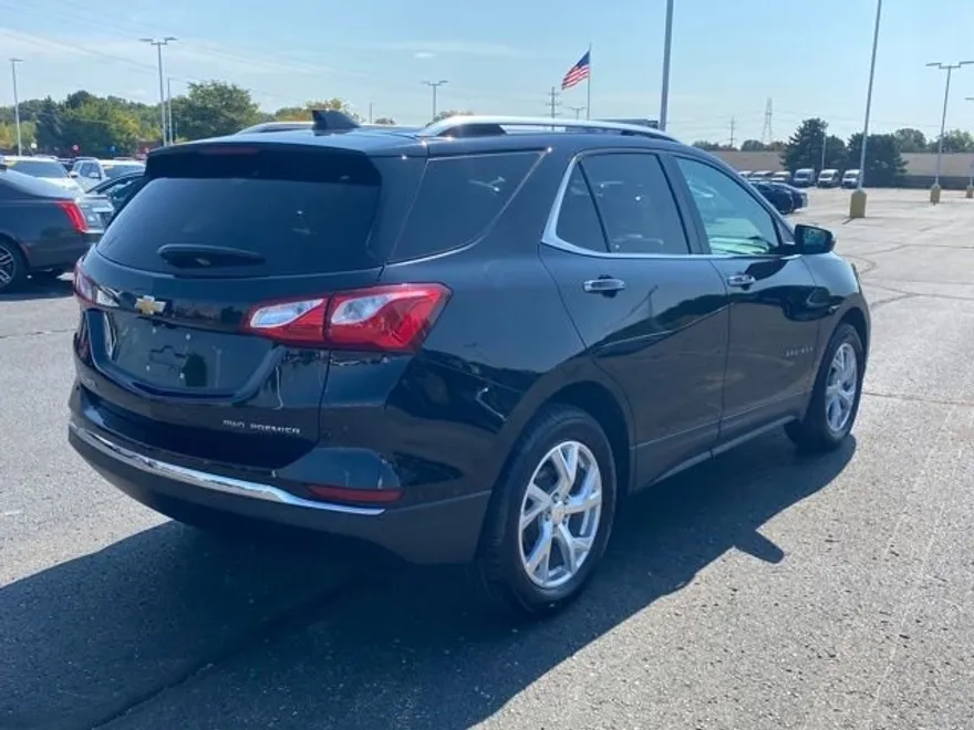 2020 Chevrolet Equinox Premier photo 1