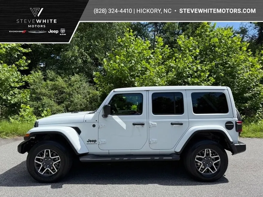 2025 Jeep Wrangler Sahara photo 1