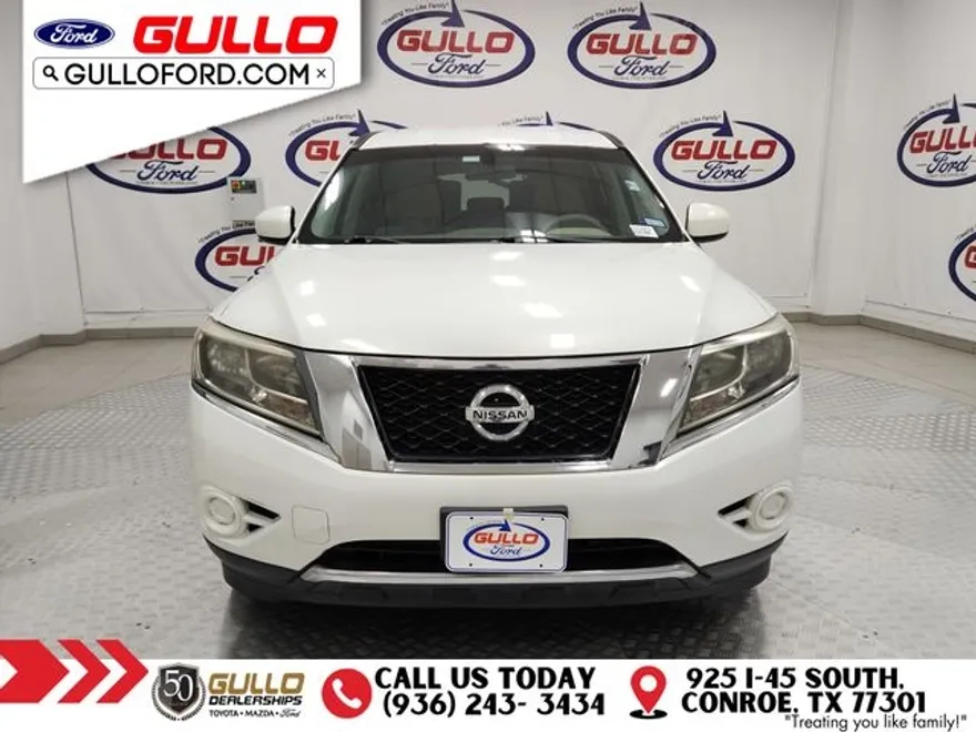 2014 Nissan Pathfinder S photo 1