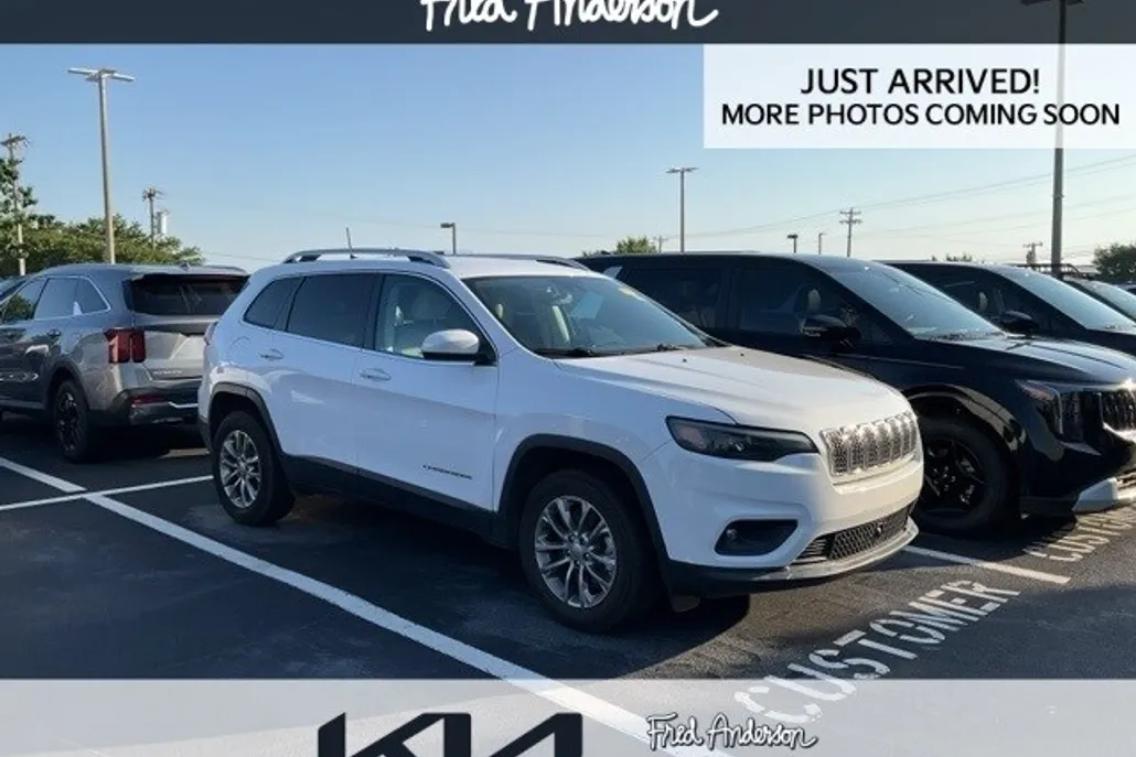 2021 Jeep Cherokee Latitude Lux photo 1