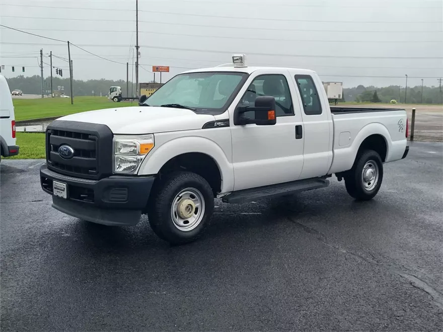 2015 Ford F-250 XL photo 1