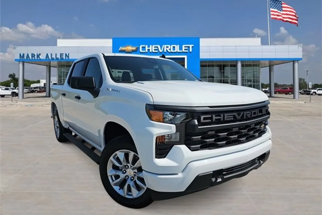 2026 Chevrolet Silverado 1500 Custom photo 1