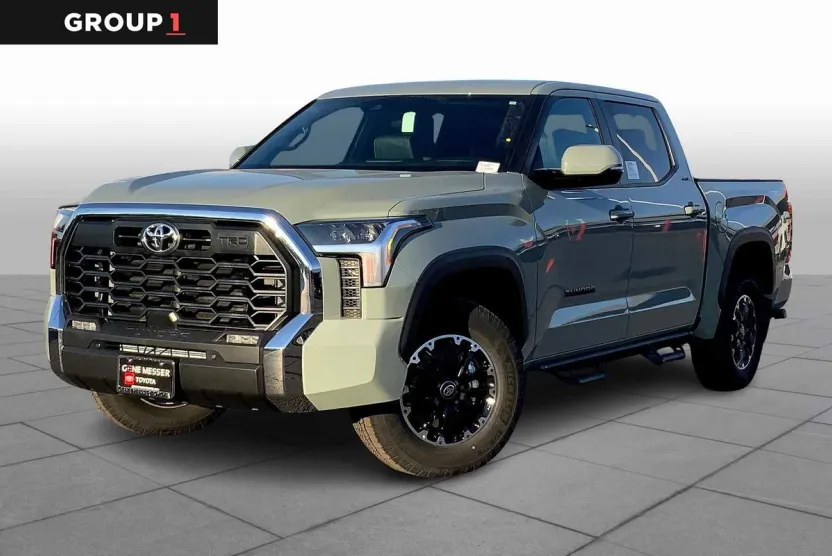 2026 Toyota Tundra SR5 CrewMax photo 1