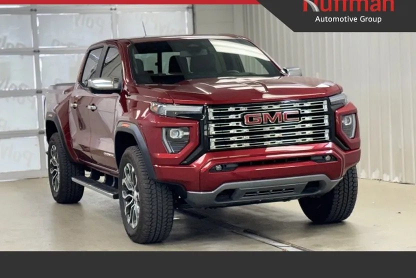 2025 Gmc Canyon Denali photo 1