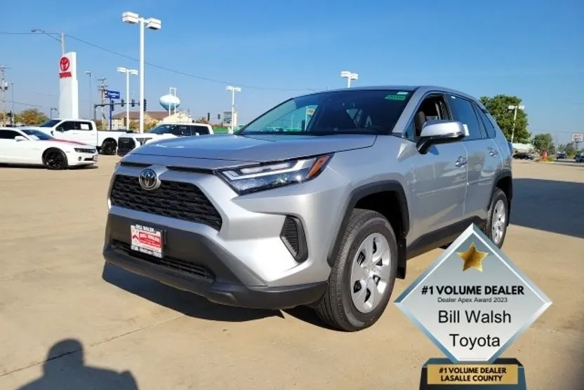 2025 Toyota RAV4 LE photo 1