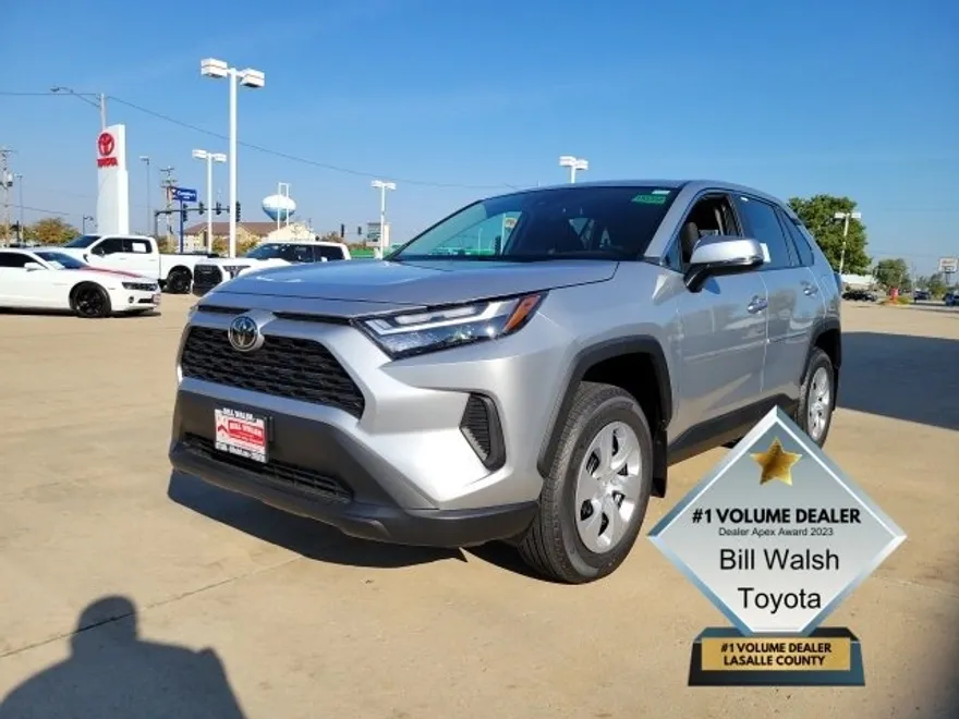 2025 Toyota RAV4 LE photo 1