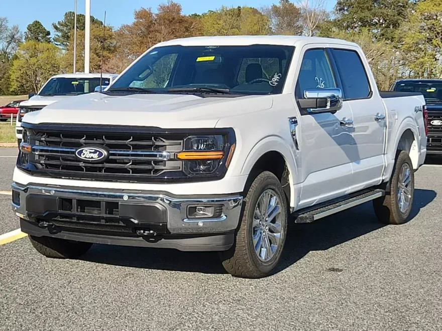 2025 Ford F-150 XLT photo 1