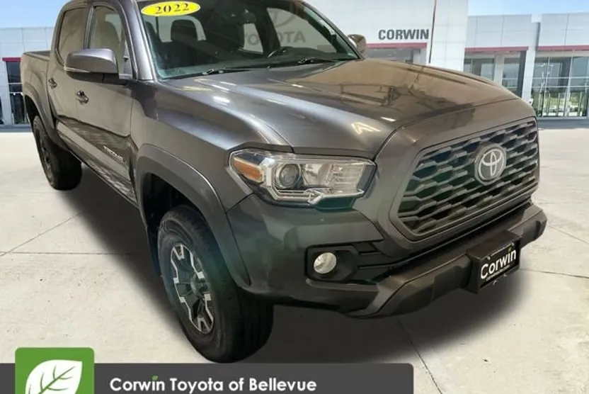 2022 Toyota Tacoma TRD Off-Road photo 1