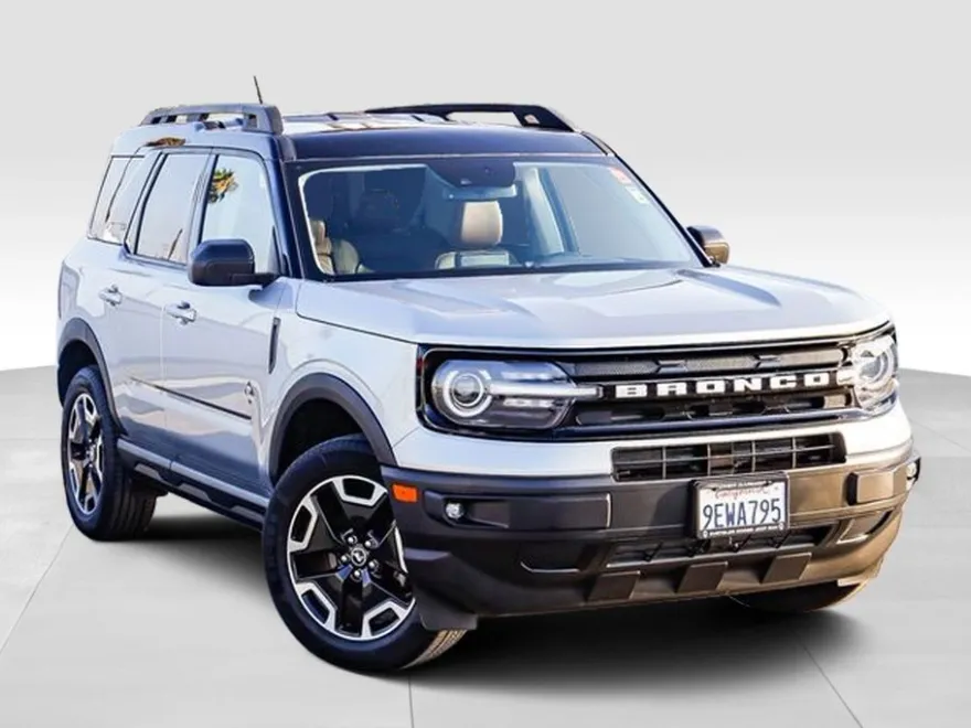 2022 Ford Bronco Sport Outer Banks photo 1